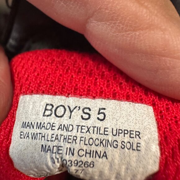 Sketchers Kids Sport Lights LED Sneakers Size‎ 5 Black & Red - Picture 5 of 6